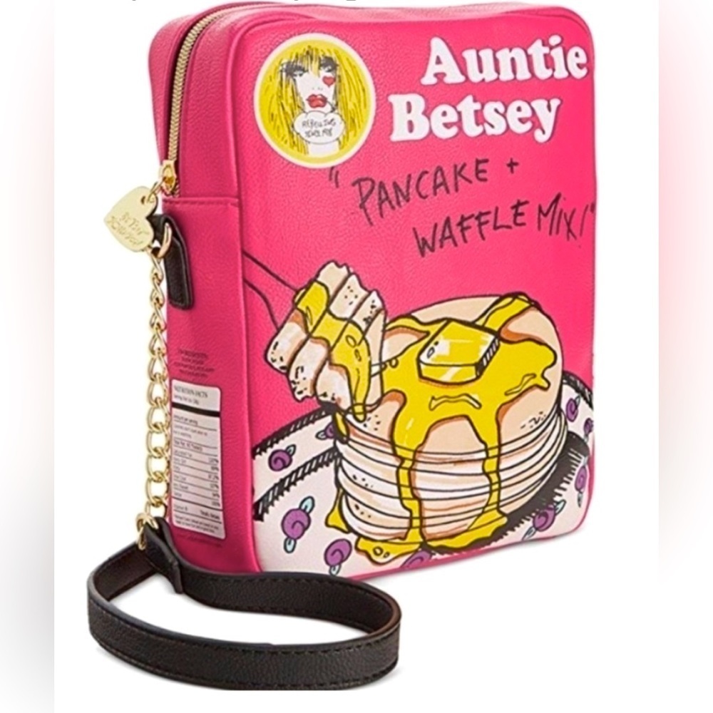NWOT🥞 BETSEY JOHNSON Auntie Betsey Pancake & Waffle Mix Crossbody